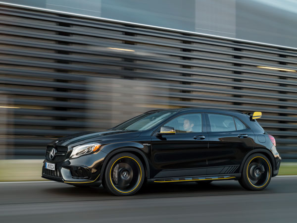 അഞ്ചാം തലമുറ ബെൻസ് ഇ-ക്ലാസ് മാർച്ചിൽ... അഞ്ചാം തലമുറ ബെൻസ് ഇ-ക്ലാസ് മാർച്ചിൽ...