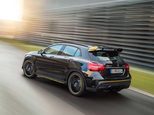 അഞ്ചാം തലമുറ ബെൻസ് ഇ-ക്ലാസ് മാർച്ചിൽ... അഞ്ചാം തലമുറ ബെൻസ് ഇ-ക്ലാസ് മാർച്ചിൽ...