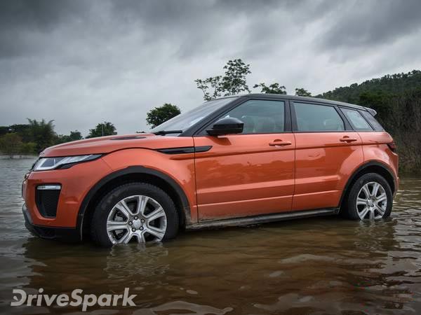 റേഞ്ച് റോവർ ഇവോക്ക് പെട്രോൾ അവതരിച്ചു; വില 53.20ലക്ഷം