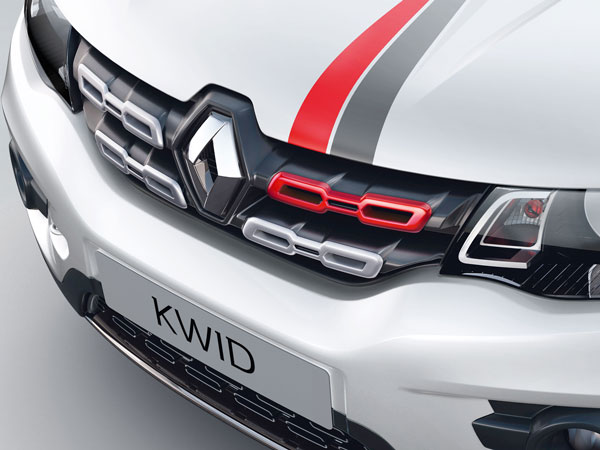 പുത്തൻ വേഷപ്പകർച്ചയിൽ ക്വിഡ്!!