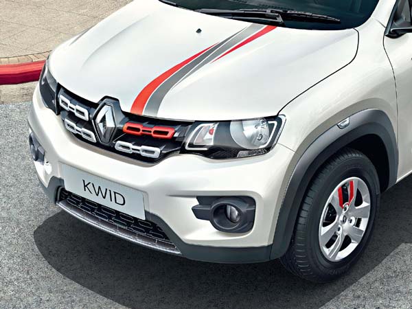 പുത്തൻ വേഷപ്പകർച്ചയിൽ ക്വിഡ്!!