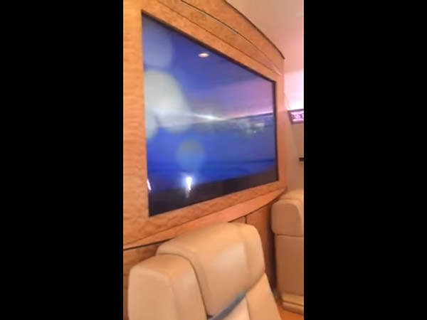 ആഡംബരമെന്നു പറഞ്ഞാൽ ദാ ഇതാണ്; അബുദാബി രാജകുമാരന്റെ വിമാനത്തിലെ ആഡംബരത നിങ്ങളെ ഞെട്ടിക്കൂം!!! 