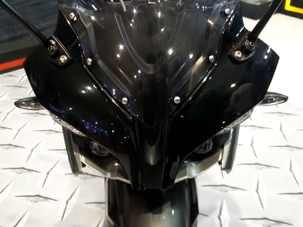 ബിഎസ് എൻജിനുമായി ബജാജ് പൾസർ ആർഎസ് 200... ബിഎസ് എൻജിനുമായി ബജാജ് പൾസർ ആർഎസ് 200...