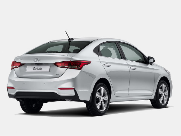 മിനുങ്ങിയെത്തുന്നു ഹ്യുണ്ടായ് വെർണ...