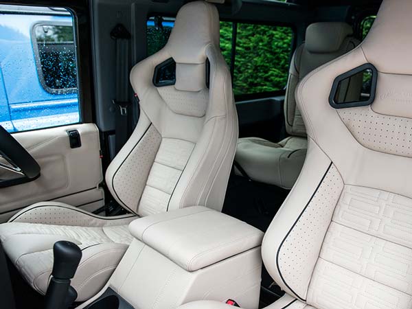 ലാന്റ് റോവർ ഡിഫെന്റർ കിടിലൻ ലുക്കിൽ....