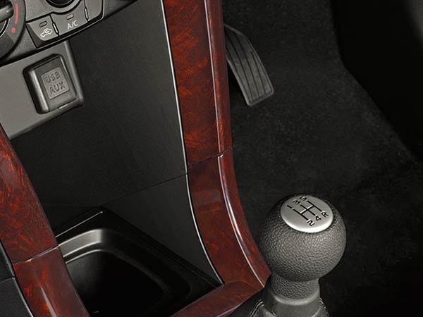 മിനുങ്ങിയെത്തി എർടിഗ; വില 7.85ലക്ഷം