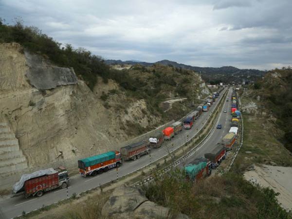 ഇന്ത്യയിലെ ഏറ്റവും നീളമുള്ള തുരങ്കം കാഴ്ച വെക്കുന്നത് പുത്തന്‍ റോഡ് അനുഭവം