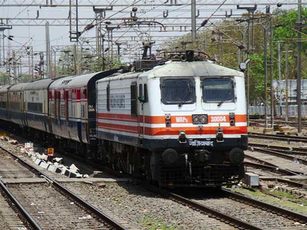 'അനുഭൂതി' കോച്ചുകളുമായി ഇന്ത്യന്‍ റെയില്‍വെ