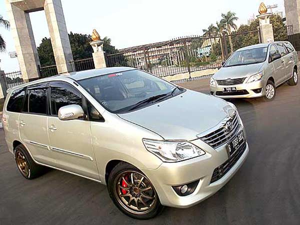 ഇതും ഡ്രൈവിംഗ് പാഠങ്ങള്‍; ഡ്രിഫ്റ്റിംഗിന് ഒടുവില്‍ ഇന്നോവയ്ക്ക് സംഭവിച്ചത് ഇത്