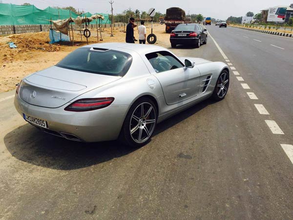 ഇത് ദുല്‍ഖര്‍, കുഞ്ഞിക്ക എന്ന് വിളിക്കും; ഗരാജിലുള്ളതോ ഭീകരന്മാരും!