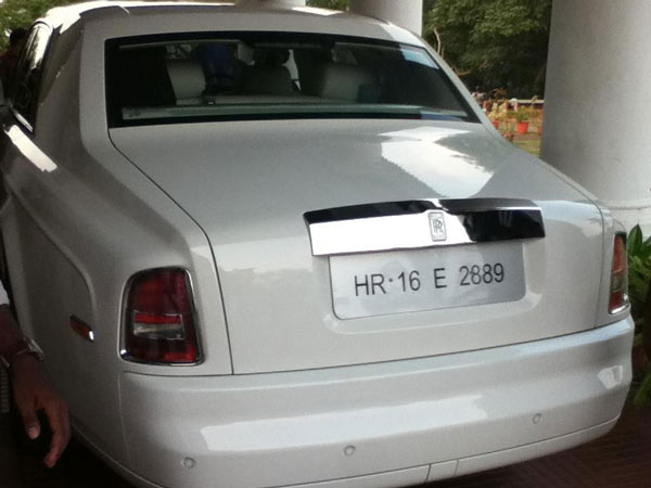 റോള്‍സ് റോയ്‌സിനെ ഒരു ദിവസം മാത്രം സ്വന്തമാക്കിയ മലയാളി