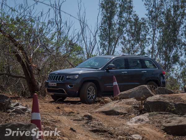 ജീപ്പിന്റെ ഓഫ്‌റോഡിംഗ് വിപ്ലവം ഇന്ത്യയില്‍ സാധ്യമോ?; ഗ്രാന്‍ഡ് ചെറോക്കി റിവ്യു
