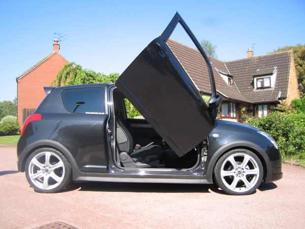 ഇത് ഒറിജിനലിനെ വെല്ലും; ഇന്ത്യയിലെ മികച്ച പത്ത് മോഡിഫൈഡ് കാറുകള്‍