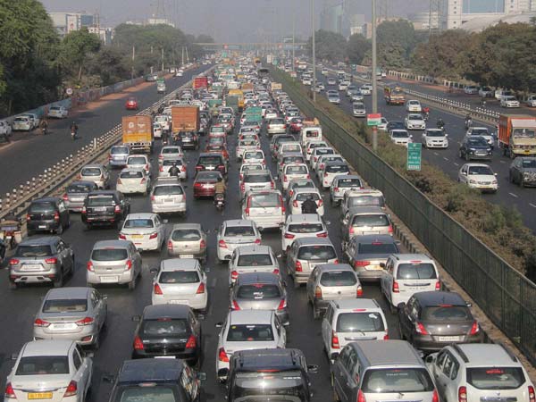 കാര്‍ വാങ്ങാന്‍ പ്ലാനുണ്ടോ? ഇന്ത്യയില്‍ ഇപ്പോള്‍ ലഭ്യമായ മികച്ച പത്ത് ബിഎസ് IV കാറുകള്‍