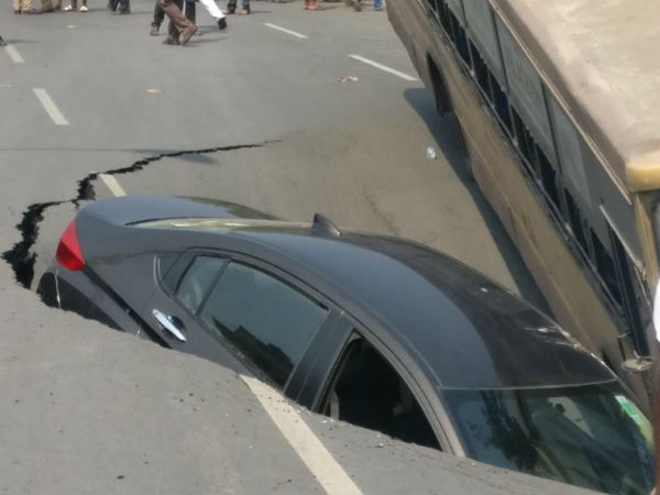 ചെന്നൈയുടെ തിരക്കില്‍ പൊടുന്നനെ റോഡ് ഇടിഞ്ഞ് അഗാധഗര്‍ത്തം; 'ട്രോള്‍ രക്ഷകരായി' മോദിയും ശശികലയും