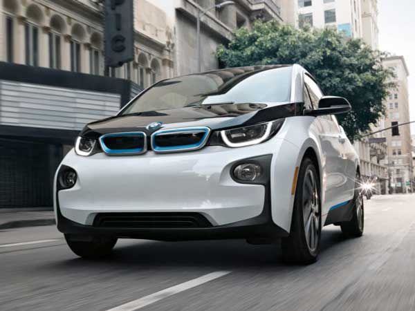 2017 ലോക കാർ പുരസ്കാരങ്ങൾ പ്രഖ്യാപിച്ചു; മിന്നിത്തിളങ്ങി ജാഗ്വാർ