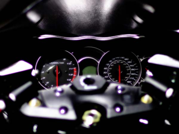 മച്ചാനേ..ബൂസാ!