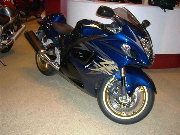 മച്ചാനേ..ബൂസാ!