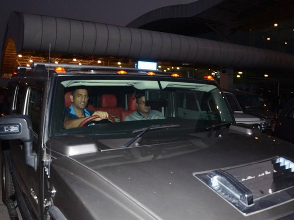 ഗാംഗുലി മുതല്‍ കോഹ്ലി വരെ; ഇത് കളത്തിന് പുറത്തെ നായകരുടെ കാറുകള്‍