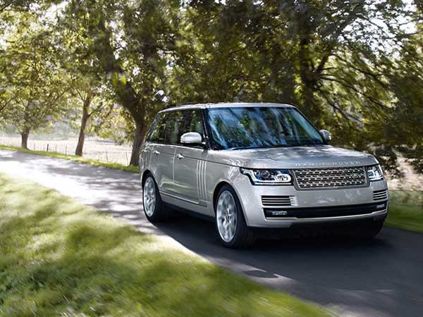 ഇത് ലാന്‍ഡ്‌റോവറിന്റെ സര്‍പ്രൈസ്; കാര്‍വില 2 മുതല്‍ 50 ലക്ഷം രൂപ വരെ കുത്തനെ കുറച്ചു