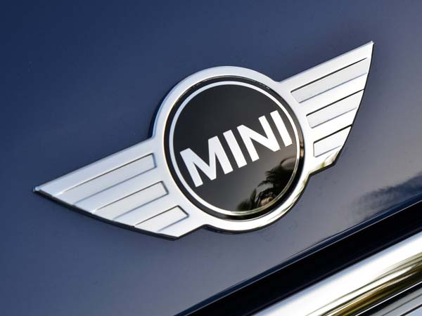 ഓരോ ലോഗോയ്ക്കും പറയാനുണ്ട് ചില കഥകള്‍; കാര്‍ ലോഗോകളുടെ ചരിത്രം - ഭാഗം (II)