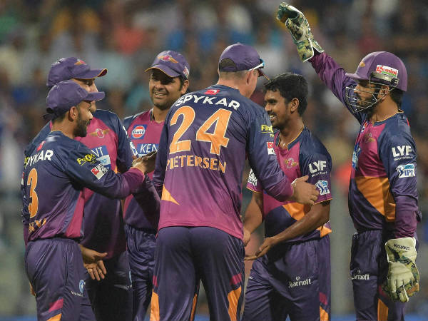 ഷാരൂഖിന്റെ ബുഗാറ്റിയും പ്രീതിയുടെ ലെക്‌സസും; ഇത് ഐപിഎല്‍ ഉടമകളുടെ ആഢംബര കാറുകള്‍