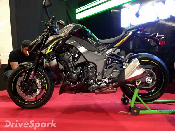'കവാസാക്കികൾ' അണിനിരന്നു; Z1000, Z1000 R എഡിഷന്‍, Z250 സ്ട്രീറ്റ് ബൈക്കുകള്‍ എത്തി