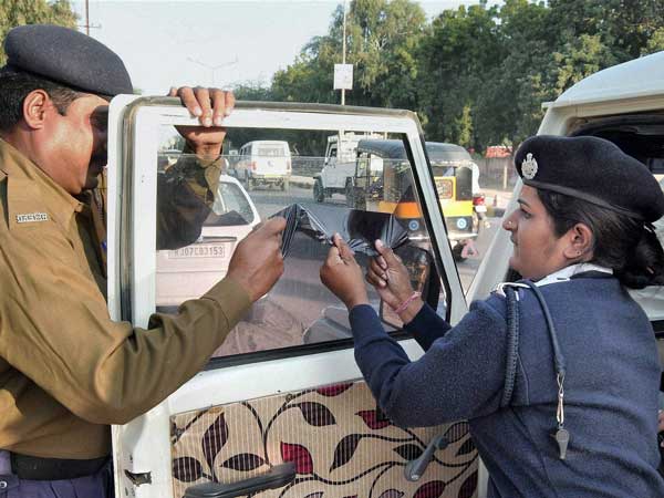 ട്രാഫിക്ക് ചെക്കിംഗിനെ ഭയക്കേണ്ടതില്ല; നിങ്ങളുടെ അവകാശങ്ങള്‍ ഇതൊക്കെ