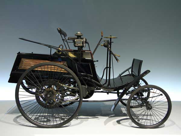 അമിതവേഗതയ്ക്ക് ലോകത്ത് ആദ്യമായി പിടികൂടിയ കാര്‍ ഇത്