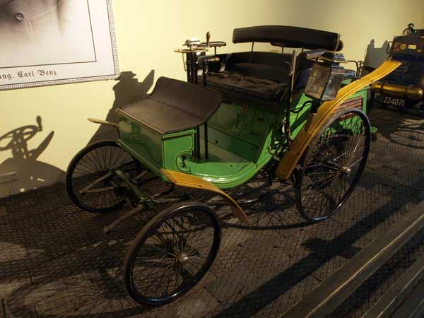 അമിതവേഗതയ്ക്ക് ലോകത്ത് ആദ്യമായി പിടികൂടിയ കാര്‍ ഇത്