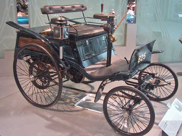 അമിതവേഗതയ്ക്ക് ലോകത്ത് ആദ്യമായി പിടികൂടിയ കാര്‍ ഇത്