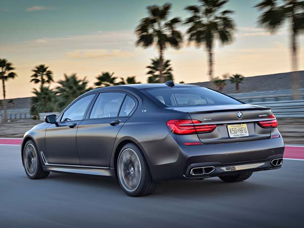 സെഡാനില്‍ കരുത്ത് കാട്ടി ബിഎംഡബ്ല്യു; M760Li എക്‌സ്‌ഡ്രൈവ് ഇന്ത്യയില്‍ എത്തി