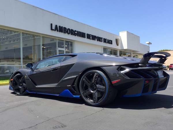 ലിമിറ്റഡ് എഡിഷന്‍ സെന്റെനാരിയോയുടെ വിതരണം ലംബോര്‍ഗിനി ആരംഭിച്ചു