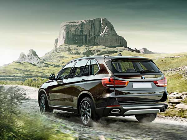 ഒടുവില്‍ രജനികാന്ത് ആദ്യ ആഢംബര കാര്‍ സ്വന്തമാക്കി