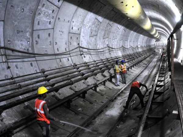 ഇന്ത്യയിലെ ആദ്യത്തെ അണ്ടര്‍ വാട്ടര്‍ റെയില്‍ തുരങ്കം കൊല്‍ക്കത്തയില്‍