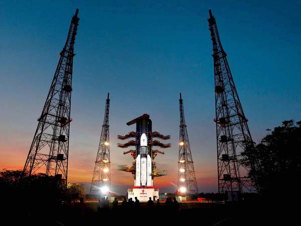 ഇന്ത്യയ്ക്ക് ഇത് അഭിമാനനിമിഷം; ജിഎസ്എല്‍വി മാര്‍ക്ക് III വിക്ഷേപിച്ചു