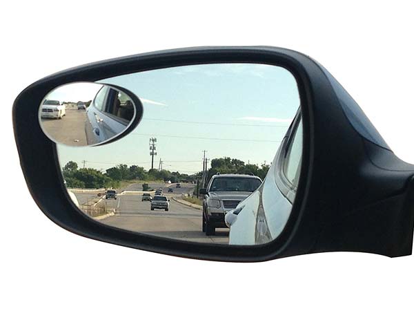 റിയര്‍-വ്യൂ മിറര്‍ അഡ്ജസ്റ്റ് ചെയ്യുമ്പോള്‍ ശ്രദ്ധിക്കേണ്ട കാര്യങ്ങള്‍