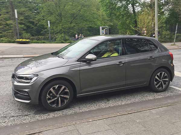 2017 പോളോ ഇന്ന് എത്തും; പുതിയ ഹാച്ച്ബാക്കിന്റെ ആദ്യചിത്രങ്ങള്‍ ഫോക്‌സ്‌വാഗണ്‍ പുറത്ത് വിട്ടു