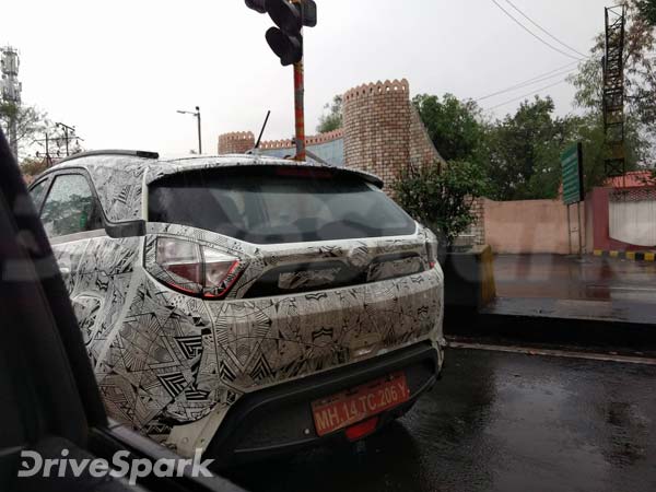 പ്രതീക്ഷ വാനോളമുയര്‍ത്തി ടാറ്റ നെക്‌സോണ്‍; ആദ്യ ചിത്രങ്ങള്‍ പുറത്ത്