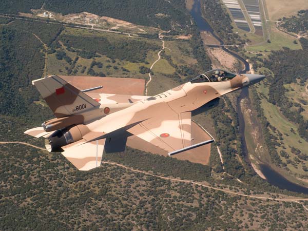 ഇനി മെയ്ഡ് ഇന്‍ ഇന്ത്യ F-16 ഫൈറ്റര്‍ പ്ലെയിനുകള്‍; അമേരിക്കന്‍ കമ്പനിയുമായി ടാറ്റ കരാര്‍ ഒപ്പിട്ടു