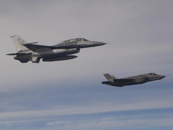 ഇനി മെയ്ഡ് ഇന്‍ ഇന്ത്യ F-16 ഫൈറ്റര്‍ പ്ലെയിനുകള്‍; അമേരിക്കന്‍ കമ്പനിയുമായി ടാറ്റ കരാര്‍ ഒപ്പിട്ടു