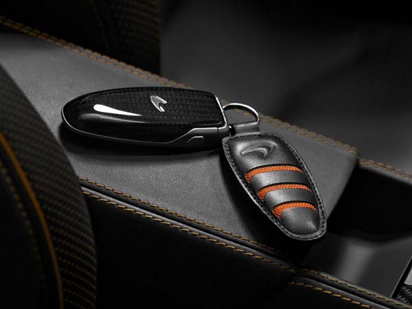 'കാര്‍ കീയില്‍ എന്തിരിക്കുന്നു?'; കൈപിടിയിലെ ചില വിസ്മയങ്ങള്‍