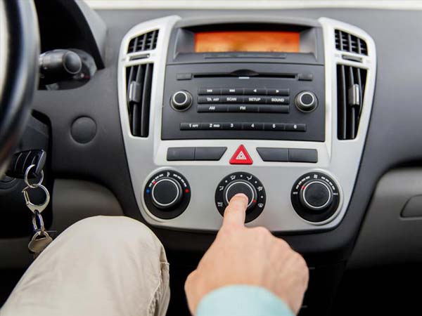 എയര്‍ കണ്ടീഷണിംഗും ക്ലൈമറ്റ് കണ്‍ട്രോളും തമ്മിലുള്ള വ്യത്യാസമെന്താണ്?