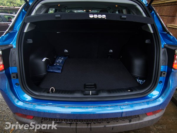 പ്രതീക്ഷയ്ക്ക് ഒത്ത് ജീപ് കോമ്പസ് ഉയരുന്നുണ്ടോ? — ഫസ്റ്റ് ഡ്രൈവ്