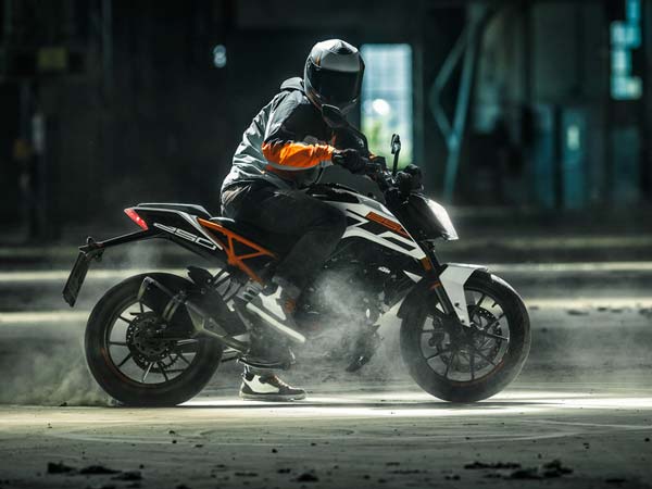 ജിഎസ്ടി വന്നു; ഇന്ന് മുതല്‍ ടൂവീലറുകളുടെ വില എങ്ങനെ? — അറിയേണ്ടതെല്ലാം