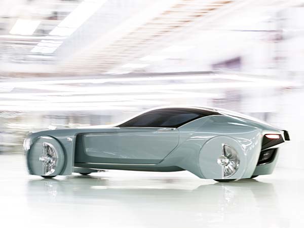 ഹൈബ്രിഡ് കാറുകളോട് താത്പര്യമില്ല; ഇലക്ട്രിക് കാറുകളില്‍ റോള്‍സ് റോയ്‌സ് ചുവട് ഉറപ്പിക്കുന്നു