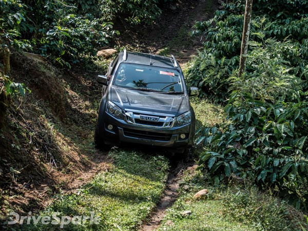 ഓഫ്‌റോഡിംഗാണോ താത്പര്യം; ഡ്രൈവിംഗില്‍ ശ്രദ്ധിക്കേണ്ട ചില കാര്യങ്ങള്‍