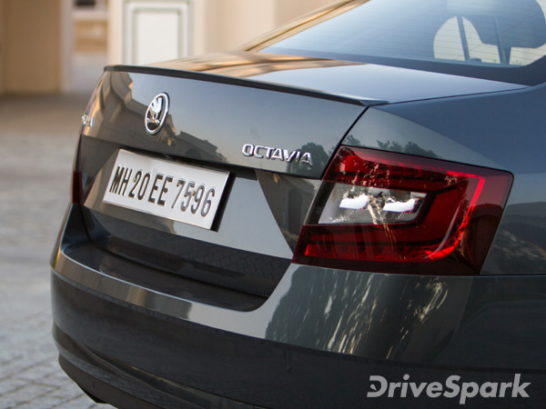 2017 സ്‌കോഡ ഒക്ടാവിയ ഇന്ത്യയില്‍ എത്തി; 15.49 ലക്ഷം രൂപയ്ക്ക് സ്വന്തമാക്കാം