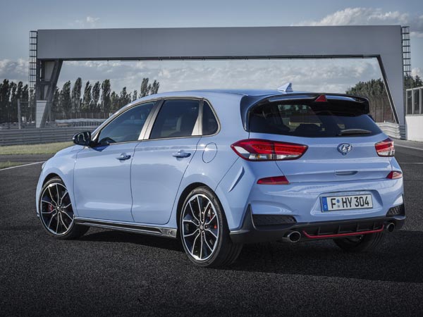 ഇത് ഗംഭീരം!; ആദ്യ പെര്‍ഫോര്‍മന്‍സ് ഹാച്ച്ബാക്ക് i30N നെ ഹ്യുണ്ടായി അവതരിപ്പിച്ചു