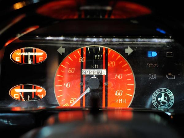 കുറഞ്ഞ ചെലവില്‍ ഒരു കണ്‍വേര്‍ട്ടബിള്‍; അതിശയിപ്പിക്കുന്ന മാരുതി 800 കളുമായി ജെഎസ് ഡിസൈന്‍